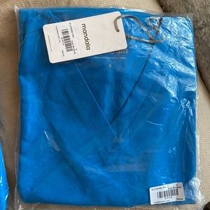 Brand new w/ tags womens size small mandal scrubs